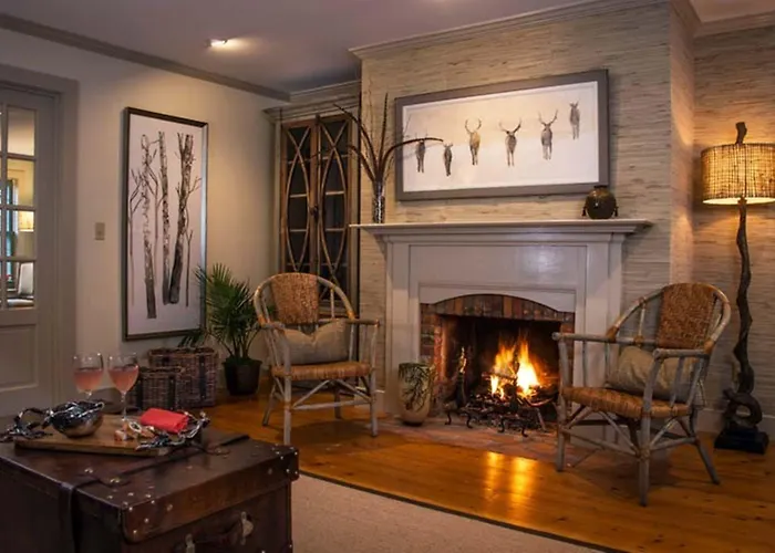 Deer Brook Inn Woodstock
